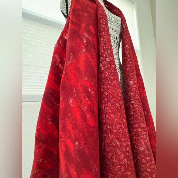 KOOLOO Artisan Felted Merino Wool Silk Vest – Deep Red Flower – NWT - Picture 5 of 14